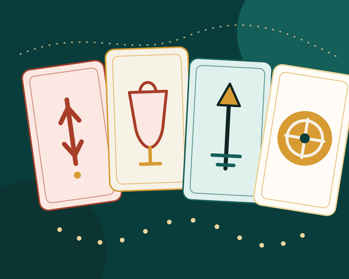 Quatro cartas em papel quente representam os naipes de Paus, Copas, Espadas e Ouros sobre fundo verde-petróleo.